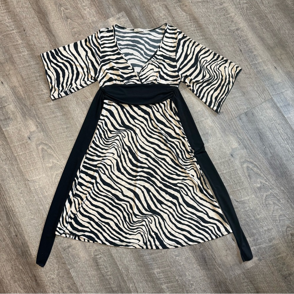 Forever 21 Black and White Zebra Print Top